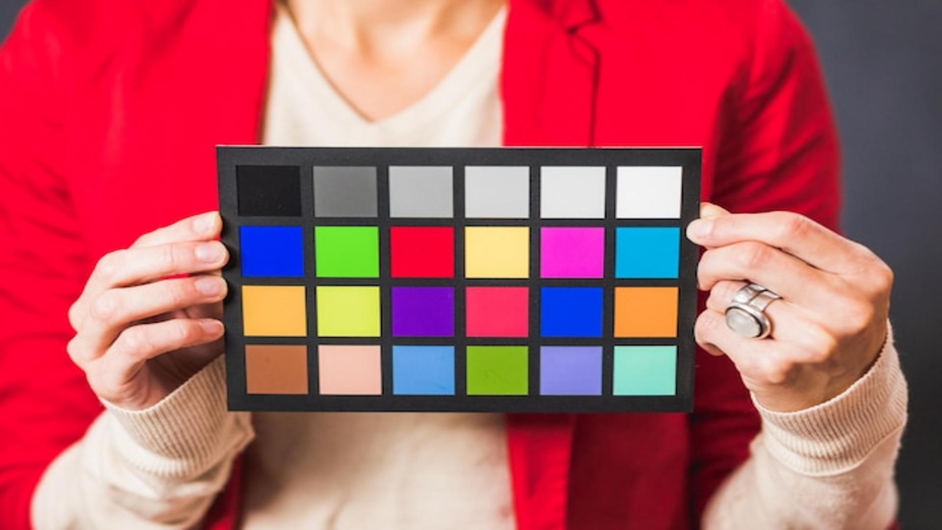 Paleta barw – jak łączyć kolory, aby Twoja stylizacja była idealna?